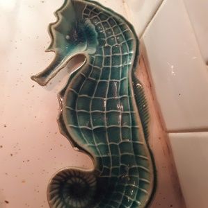 Seahorse spoon rest